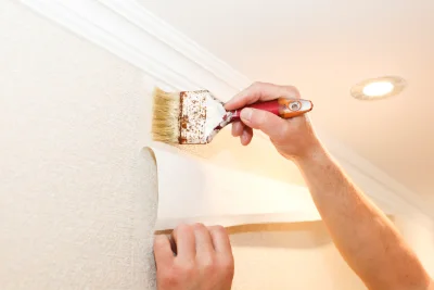 Pose de papier peint à Recouvrance — revêtements muraux et toiles de verre